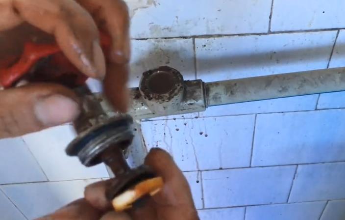 水管閥門拆卸步驟圖，老師傅全程圖解怎么換！