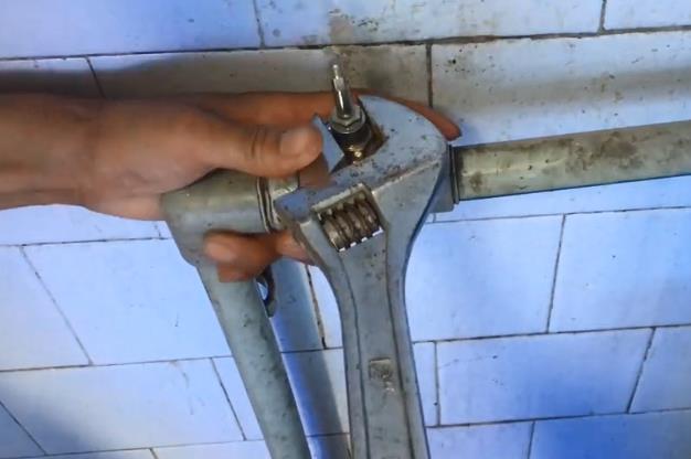 水管閥門拆卸步驟圖，老師傅全程圖解怎么換！