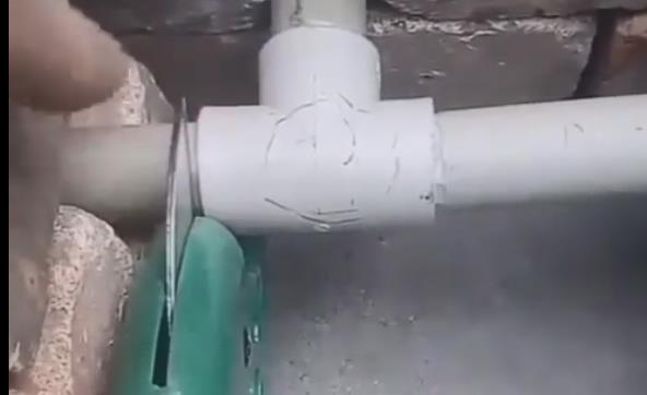 ppr三通怎么換視頻分享,老師傅竟用一個(gè)管件就解決了! ppr三通怎么換視頻分享,老師傅竟用一個(gè)管件就解決了!