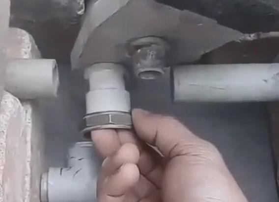 ppr三通怎么換視頻分享,老師傅竟用一個(gè)管件就解決了! ppr三通怎么換視頻分享,老師傅竟用一個(gè)管件就解決了!