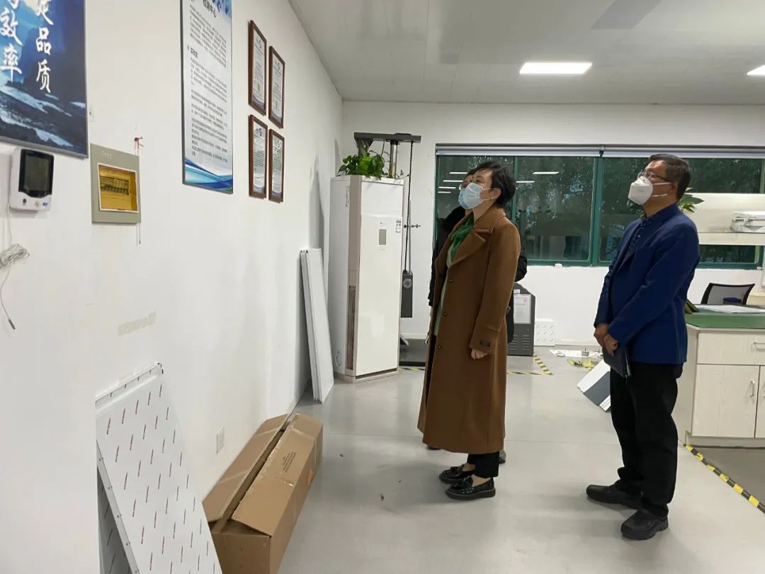 松江區(qū)副區(qū)長(zhǎng)及政府眾領(lǐng)導(dǎo)蒞臨龍勝走訪(fǎng)調(diào)研 松江區(qū)副區(qū)長(zhǎng)及政府眾領(lǐng)導(dǎo)蒞臨龍勝走訪(fǎng)調(diào)研